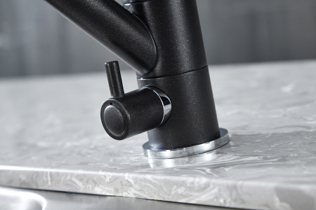 Смеситель для кухни Paulmark HESSEN He213017-418 на раковину черный металлик